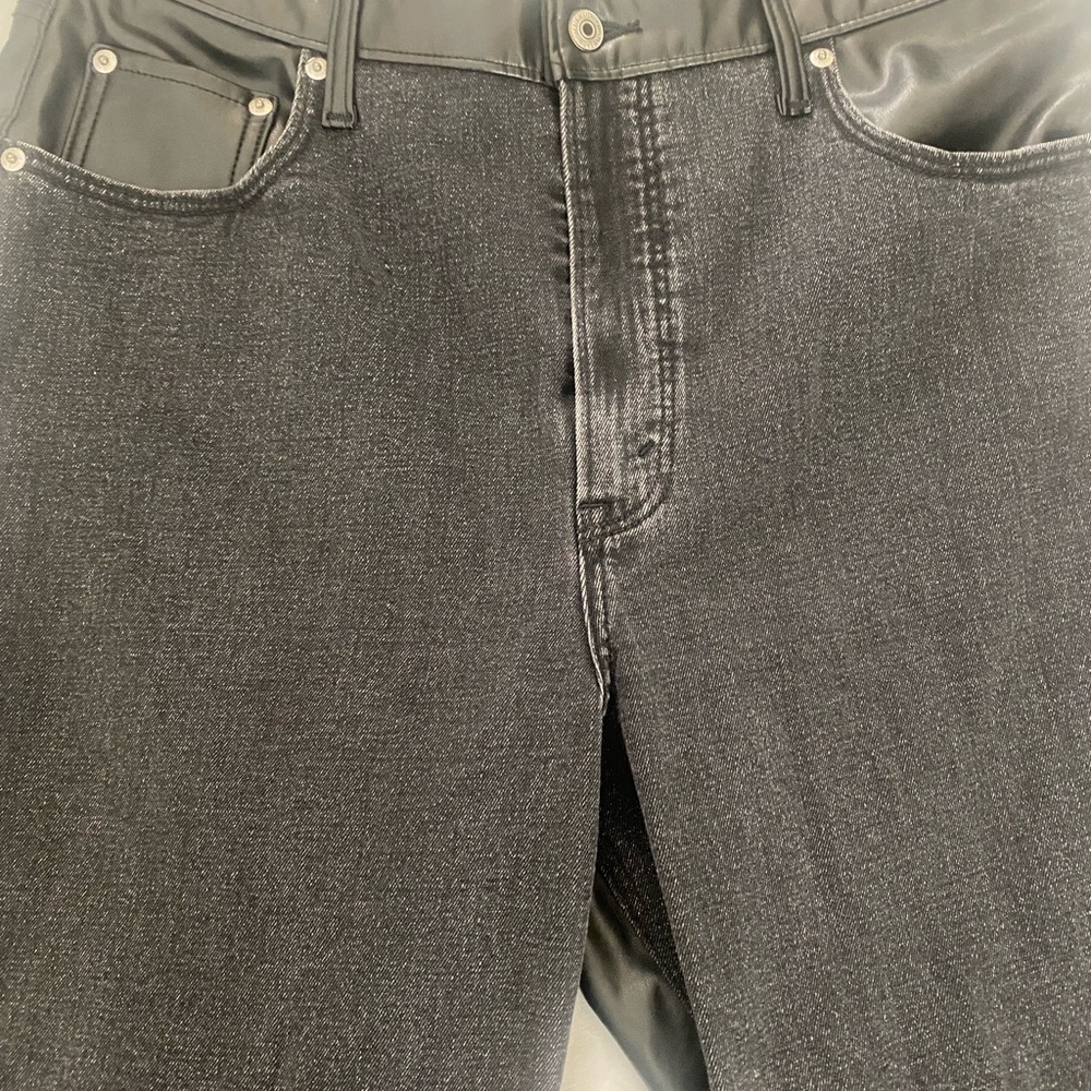 Abercrombie & Fitch Women's Slim Straight Black Jeans